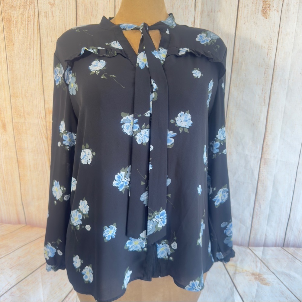 Mossimo Supply Co. Black Blouse with Blue Floral Pattern​​